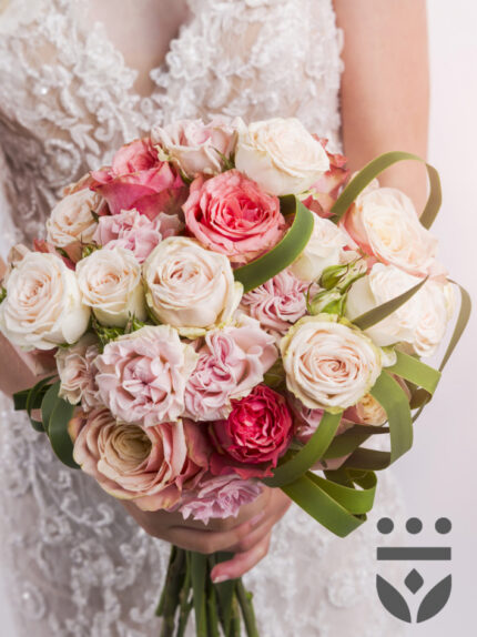 Pastel plus bridal bouquet - Gold